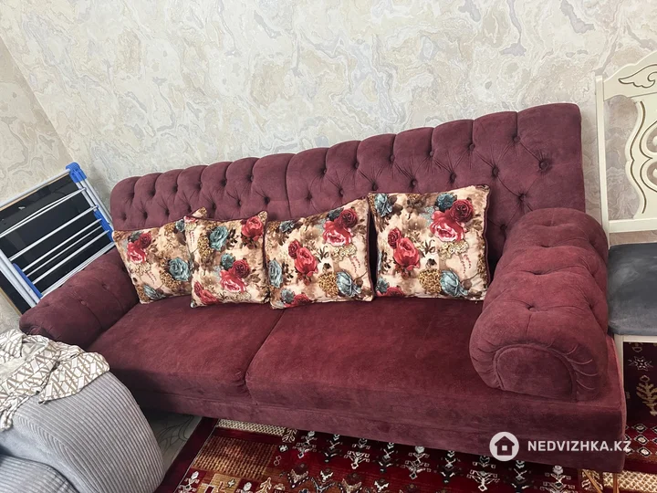 Комната, 65 м², На длительный срок
