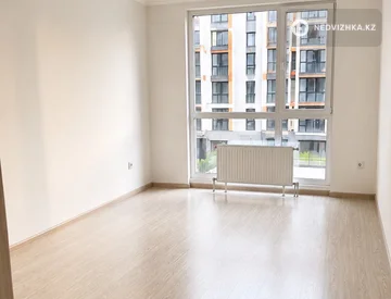 2-комнатная квартира, этаж 2 из 9, 67 м², миниатюра 1