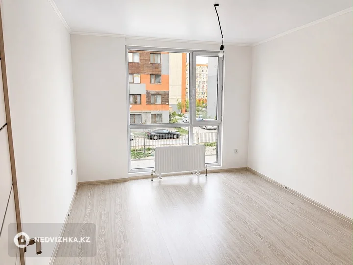 2-комнатная квартира, этаж 2 из 9, 67 м², фотография 3