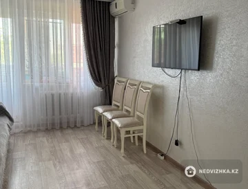 2-комнатная квартира, этаж 5 из 5, 42 м², миниатюра 1