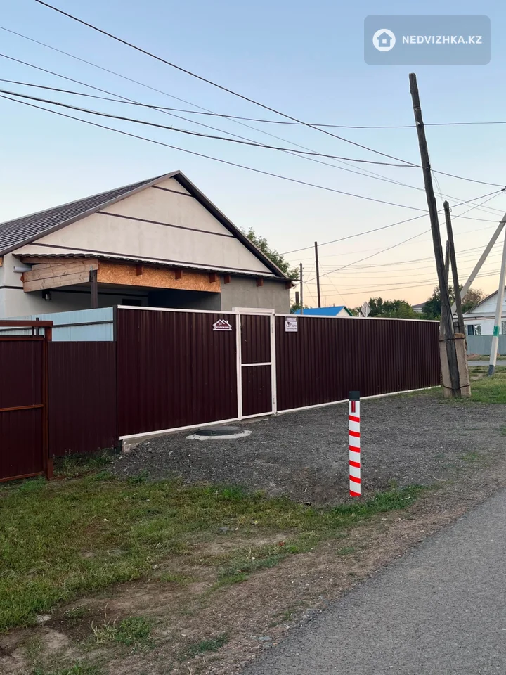 4-комнатный дом, 4 соток, 105 м², фотография 3