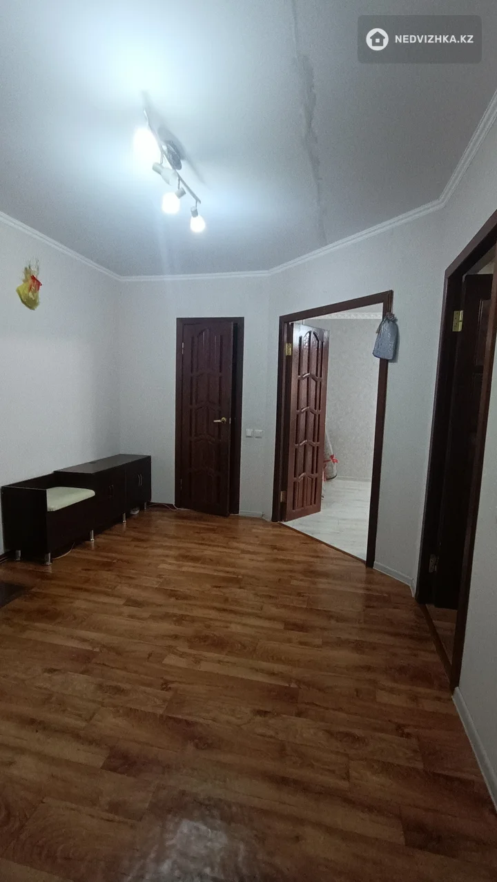 2-комнатная квартира, этаж 4 из 10, 67 м², фотография 4