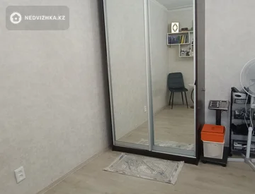 2-комнатная квартира, этаж 4 из 10, 67 м², миниатюра 7