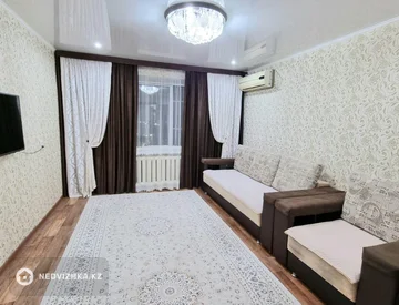 3-комнатная квартира, этаж 9 из 9, 63 м², миниатюра 4