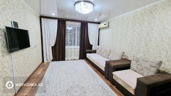 3-комнатная квартира, этаж 9 из 9, 63 м², фотография 4