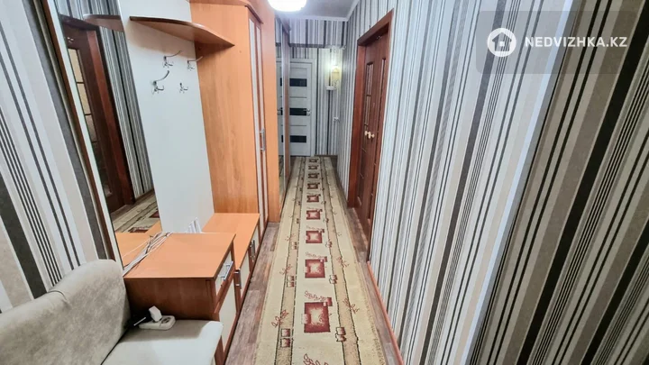 3-комнатная квартира, этаж 9 из 9, 63 м², фотография 3