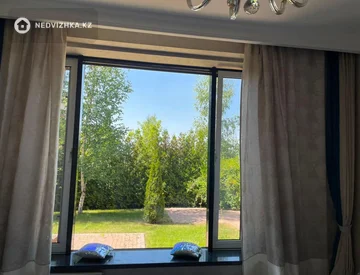 4-комнатная квартира, этаж 1 из 3, 180 м², миниатюра 6