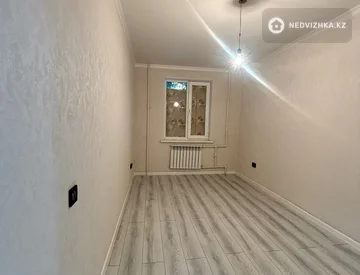 3-комнатная квартира, этаж 1 из 5, 62 м², миниатюра 4