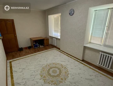 3-комнатная квартира, этаж 4 из 5, 75 м², миниатюра 2
