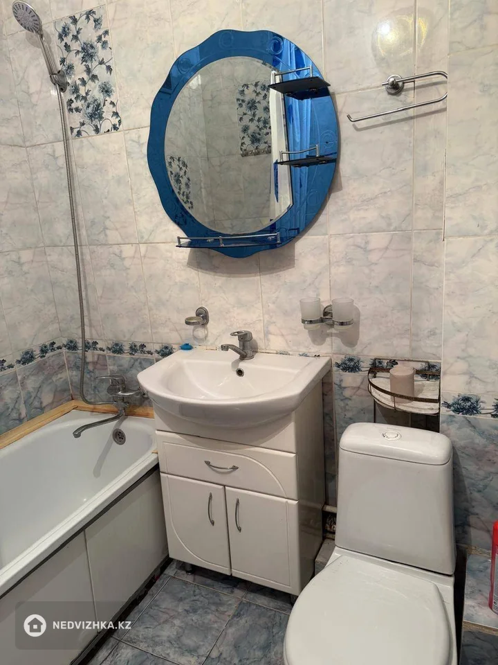 3-комнатная квартира, этаж 4 из 4, 60 м², фотография 2