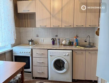3-комнатная квартира, этаж 4 из 4, 60 м², миниатюра 3