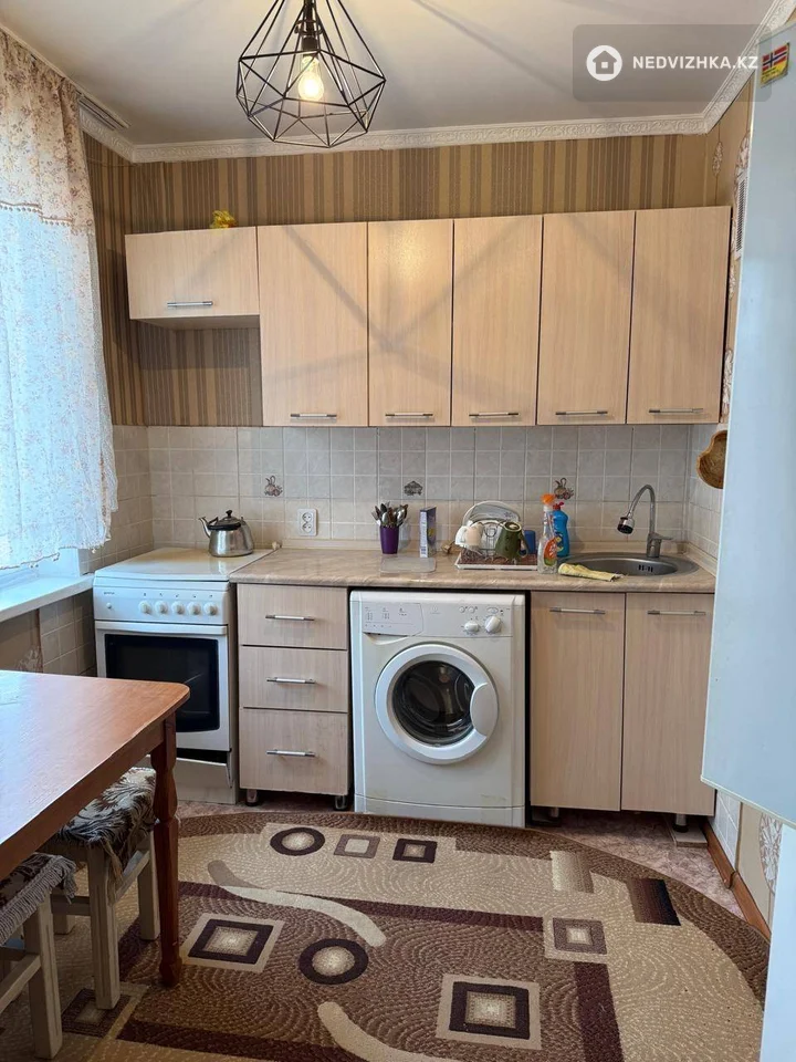 3-комнатная квартира, этаж 4 из 4, 60 м², фотография 3