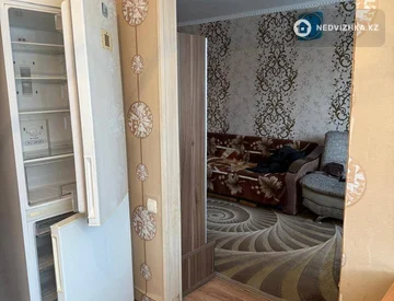 3-комнатная квартира, этаж 4 из 4, 60 м², миниатюра 4