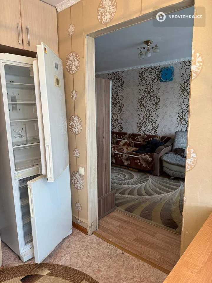 3-комнатная квартира, этаж 4 из 4, 60 м², фотография 4