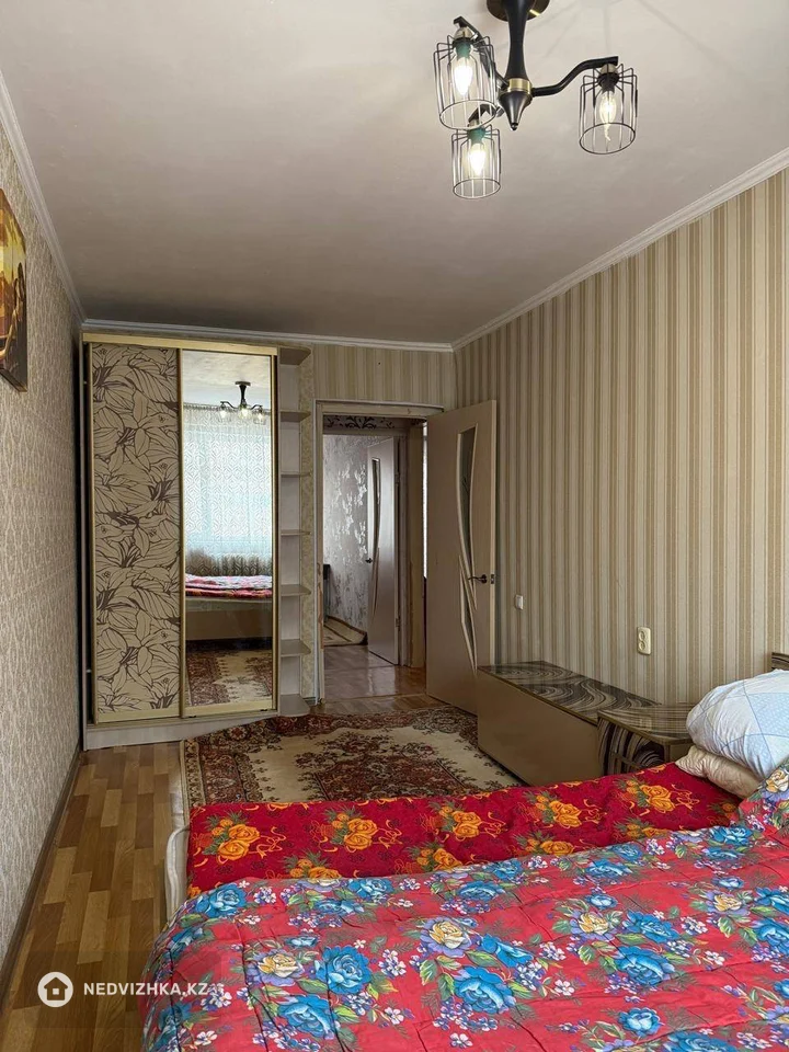 3-комнатная квартира, этаж 4 из 4, 60 м², фотография 5