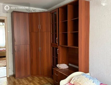 3-комнатная квартира, этаж 4 из 4, 60 м², миниатюра 11