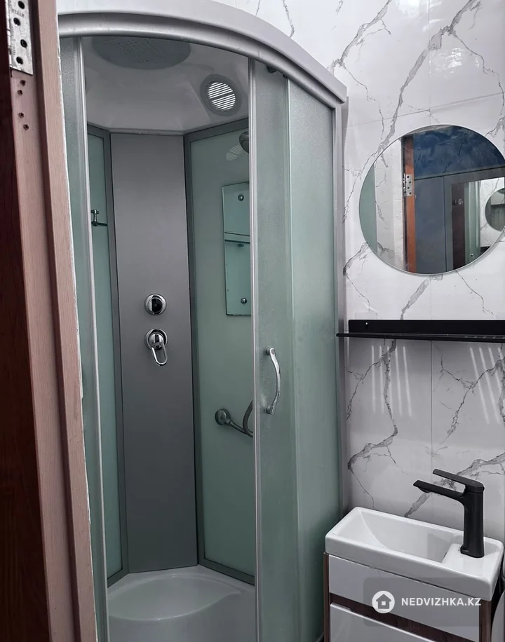 1-комнатная квартира, этаж 4 из 4, 12 м², фотография 5