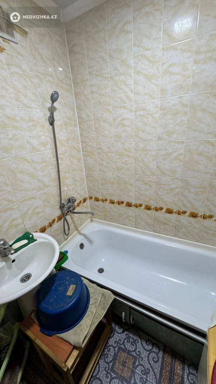 1-комнатная квартира, этаж 1 из 5, 30 м², фотография 4