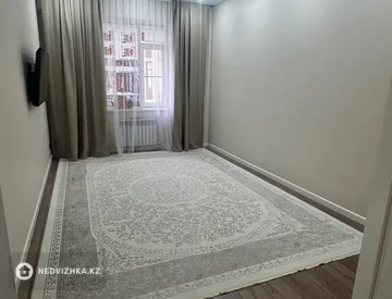 1-комнатная квартира, этаж 3 из 5, 51 м², миниатюра 2