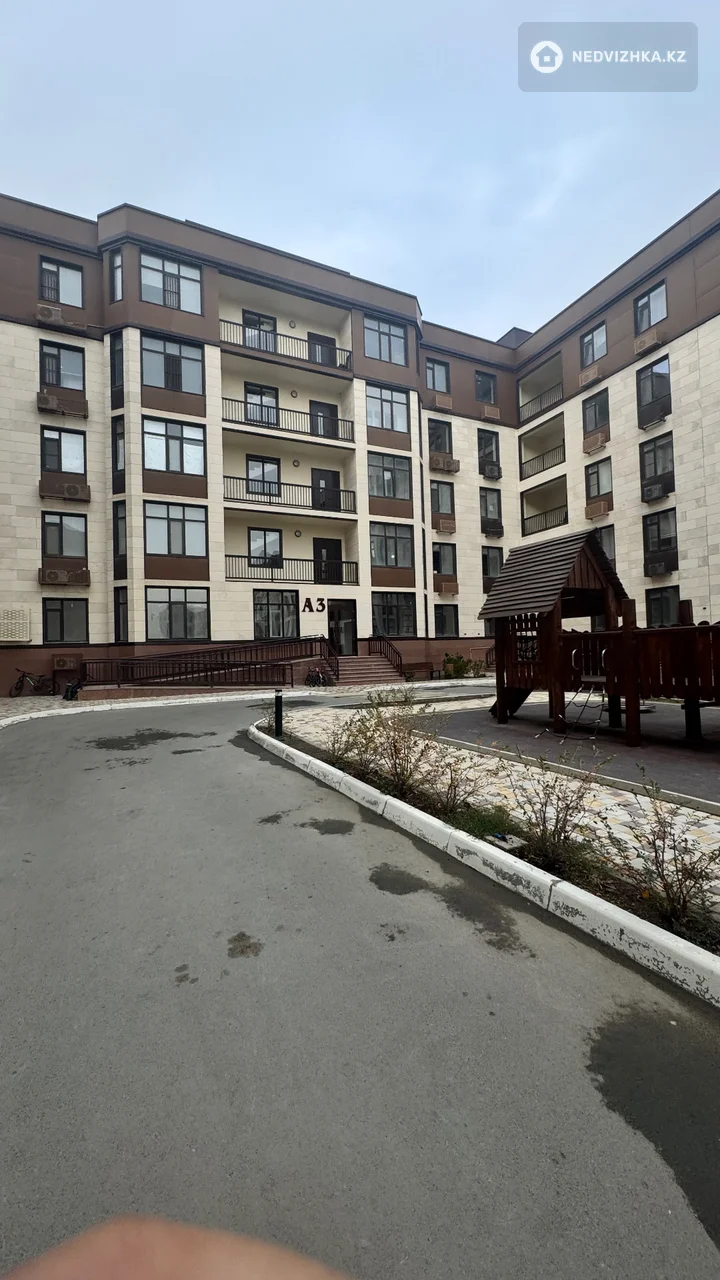 1-комнатная квартира, этаж 3 из 5, 51 м²