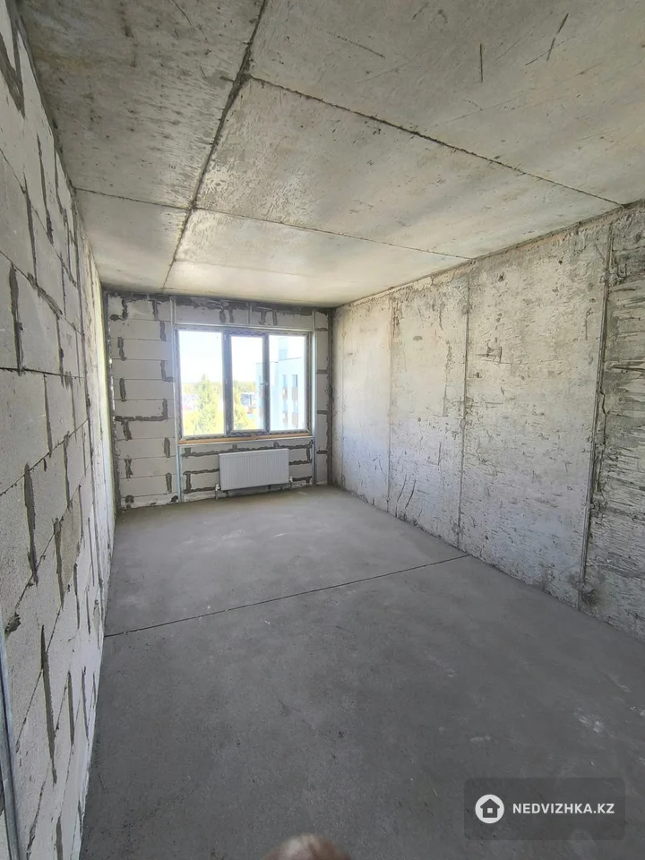 2-комнатная квартира, этаж 9 из 9, 50 м², На длительный срок