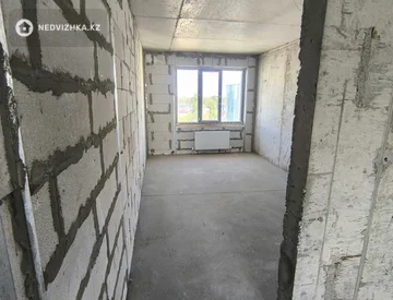 2-комнатная квартира, этаж 9 из 9, 50 м², На длительный срок, миниатюра 2