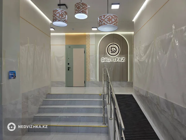 1-комнатная квартира, этаж 11 из 12, 40 м²