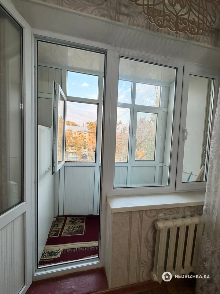 3-комнатная квартира, этаж 4 из 5, 62 м², фотография 3
