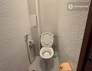 3-комнатная квартира, этаж 4 из 5, 62 м², миниатюра 8