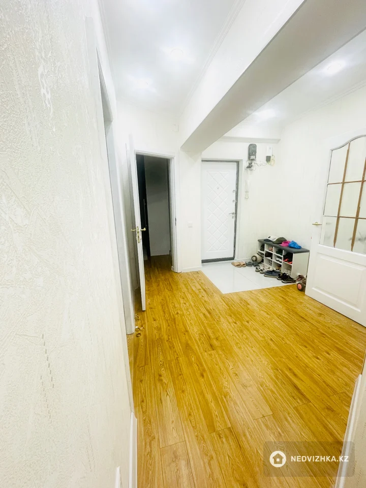 4-комнатная квартира, этаж 2 из 5, 91 м², фотография 5