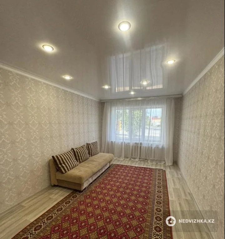 2-комнатная квартира, этаж 1 из 10, 50 м²