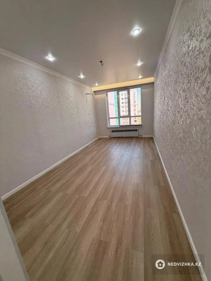 1-комнатная квартира, этаж 5 из 9, 50 м², На длительный срок