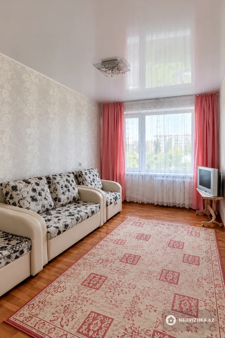 1-комнатная квартира, этаж 4 из 5, 36 м²