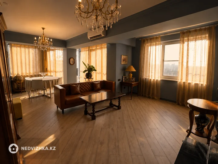 3-комнатная квартира, этаж 5 из 10, 122 м², фотография 2