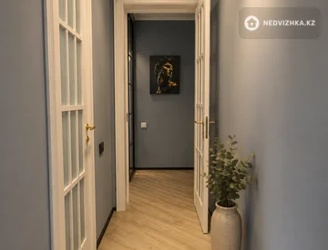 3-комнатная квартира, этаж 5 из 10, 122 м², миниатюра 6