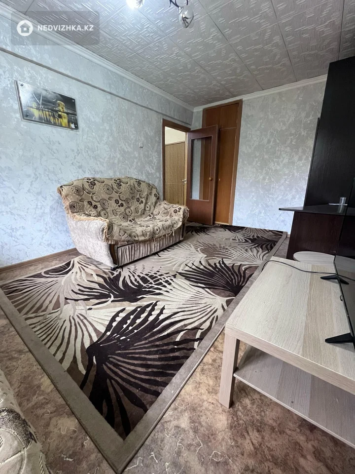 1-комнатная квартира, этаж 2 из 5, 30 м², фотография 3