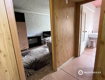 1-комнатная квартира, этаж 2 из 5, 30 м², миниатюра 6