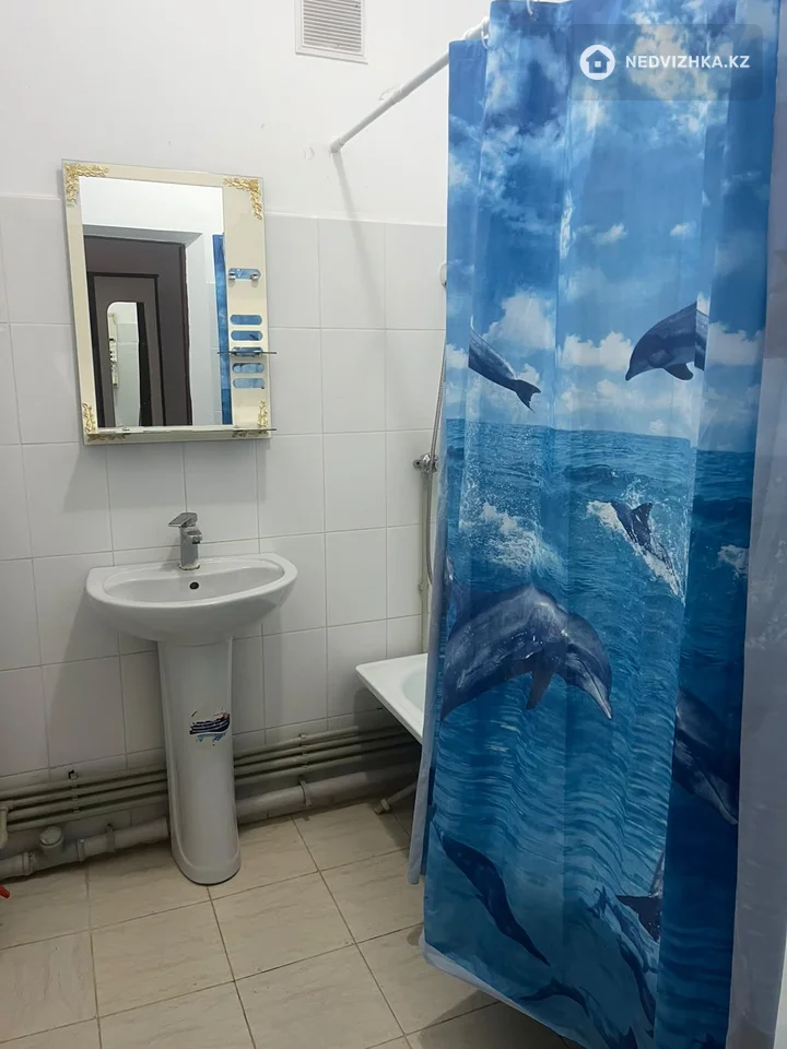 3-комнатная квартира, этаж 3 из 5, 70 м², На длительный срок