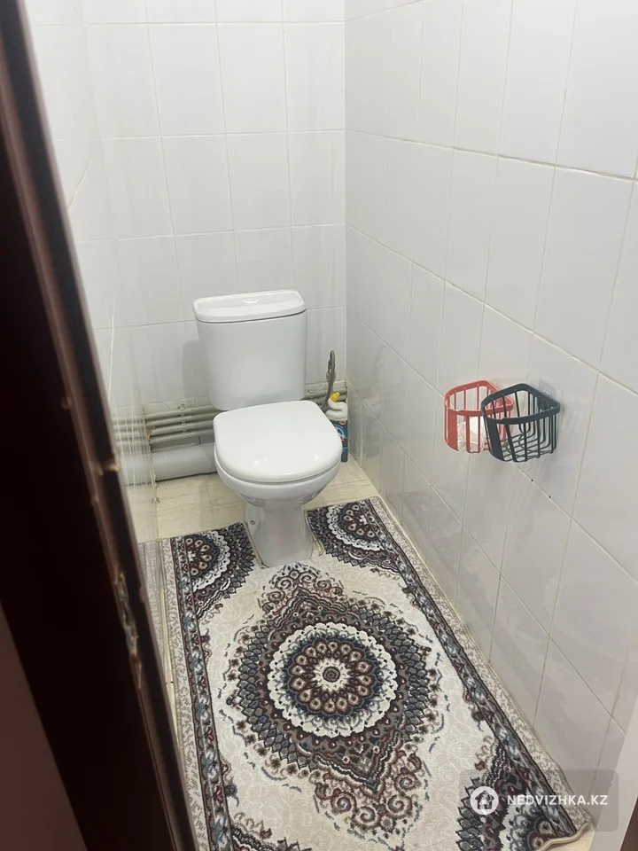 3-комнатная квартира, этаж 3 из 5, 70 м², На длительный срок, фотография 5