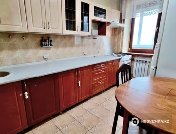 3-комнатная квартира, этаж 5 из 5, 72 м², миниатюра 2