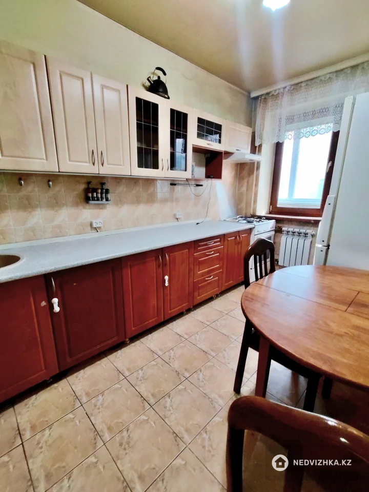 3-комнатная квартира, этаж 5 из 5, 72 м², фотография 2