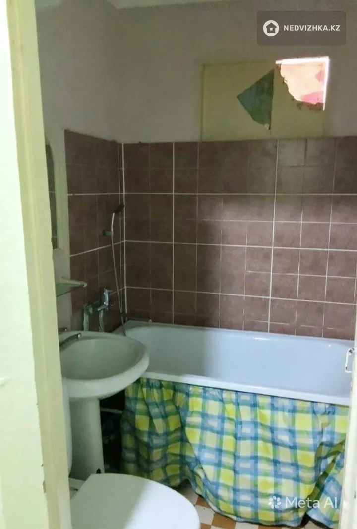 1-комнатная квартира, этаж 4 из 5, 31 м², На длительный срок, фотография 2