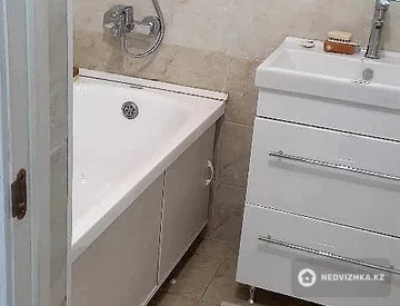 1-комнатная квартира, этаж 7 из 8, 47 м², На длительный срок, миниатюра 5