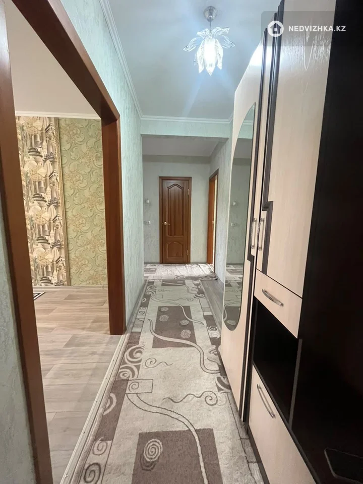 3-комнатная квартира, этаж 3 из 10, 68 м², фотография 3