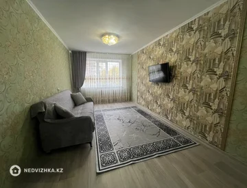 3-комнатная квартира, этаж 3 из 10, 68 м², миниатюра 4