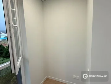 1-комнатная квартира, этаж 4 из 6, 40 м², миниатюра 8