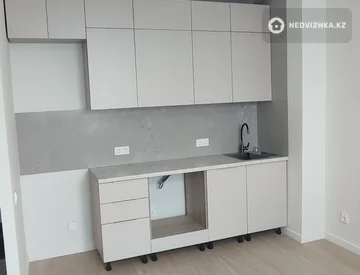 1-комнатная квартира, этаж 4 из 6, 40 м², миниатюра 4