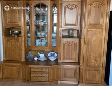 2-комнатная квартира, этаж 9 из 10, 81 м², миниатюра 1