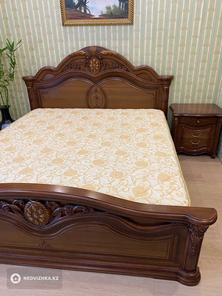 2-комнатная квартира, этаж 9 из 10, 81 м², фотография 4