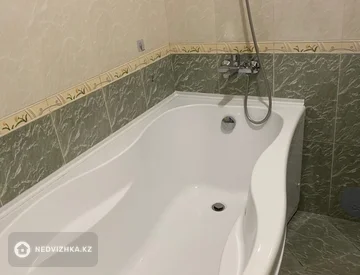 2-комнатная квартира, этаж 9 из 10, 81 м², миниатюра 6
